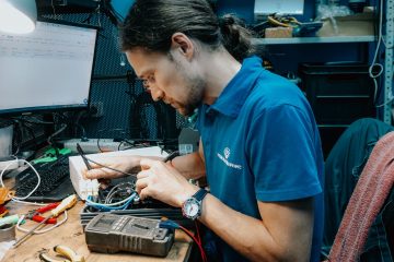 Elektrische Sicherheit beim Passivhaus-Fenstereinbau